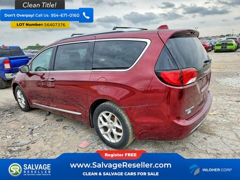 Used 2017 Chrysler Pacifica Touring-L Plus w/ Tire & Wheel Group FWD image 3