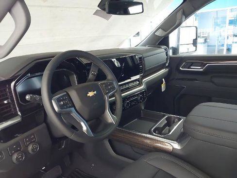 New 2026 Chevrolet Silverado 2500 LT w/ Z71 Chrome Sport Edition AWD/4WD image 2