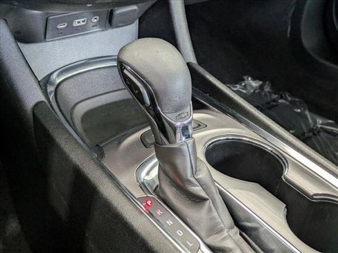 Used 2024 Chevrolet Malibu LT FWD image 12