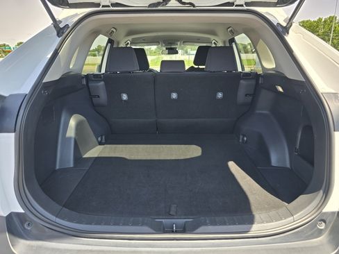 Certified 2024 Toyota RAV4 LE AWD/4WD image 17