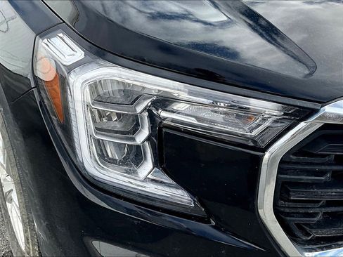 Used 2024 GMC Terrain SLE image 29