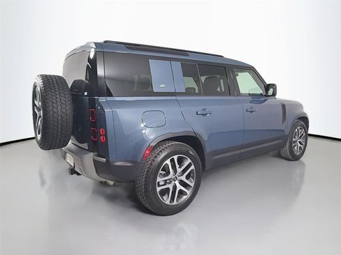 Used 2024 Land Rover Defender 110 S AWD/4WD image 5