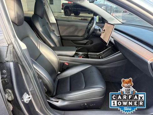 Used 2018 Tesla Model 3 Long Range image 16