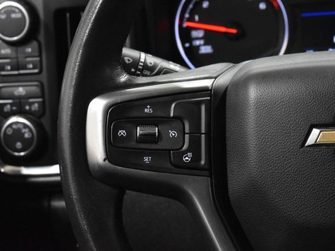 Used 2020 Chevrolet Silverado 1500 LT AWD/4WD image 8