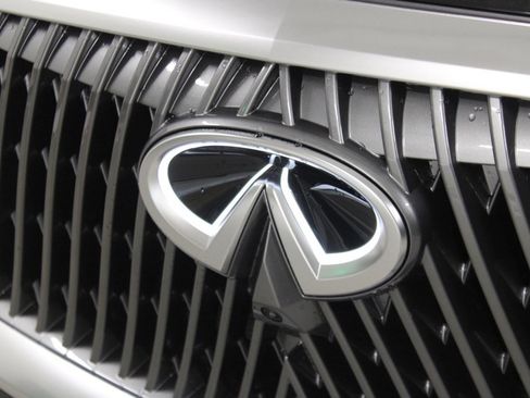 New 2026 INFINITI QX60 Luxe image 8