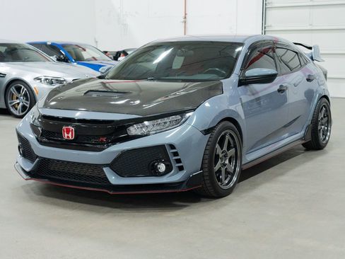 Used 2019 Honda Civic Type R image 3
