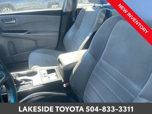 Used 2015 Toyota Camry XSE w/ Moonroof Package image 11