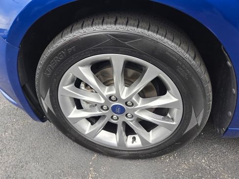 Used 2017 Ford Fusion SE FWD image 43