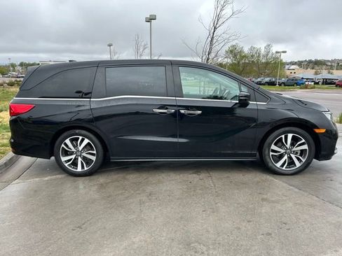 Used 2023 Honda Odyssey Touring image 9