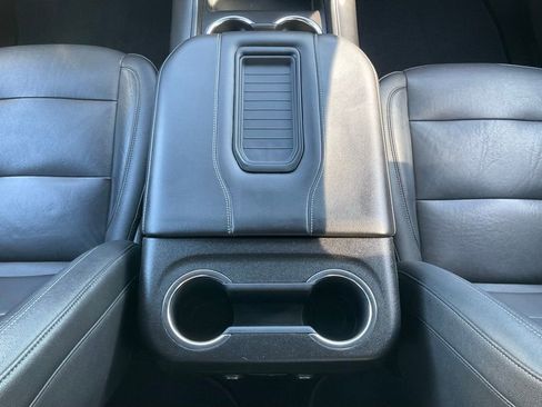 Used 2021 Chevrolet Suburban Z71 w/ Luxury Package AWD/4WD image 31