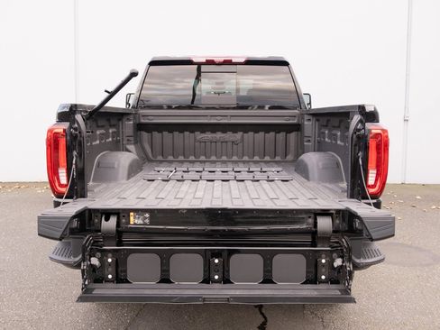 Used 2022 GMC Sierra 3500 AT4 image 25