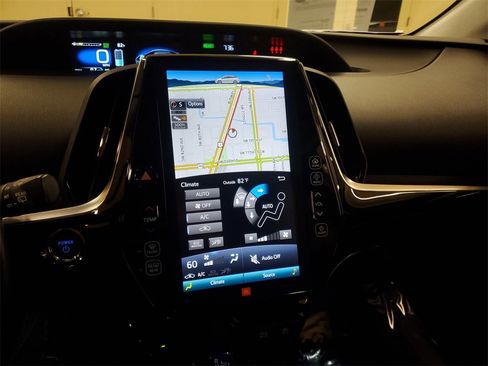 Used 2019 Toyota Prius Limited image 22