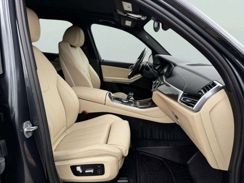 Used 2021 BMW X5 xDrive40i w/ Premium Package image 53