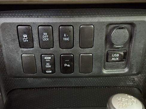 Used 2014 Toyota FJ Cruiser Base w/ Upgrade Package image 37