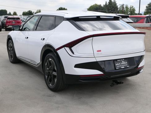 New 2025 Kia EV6 Wind image 6