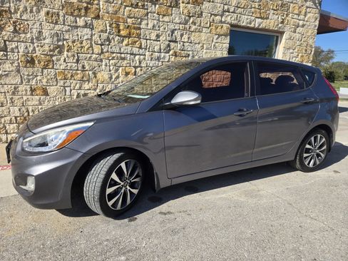 Used 2015 Hyundai Accent Sport image 2