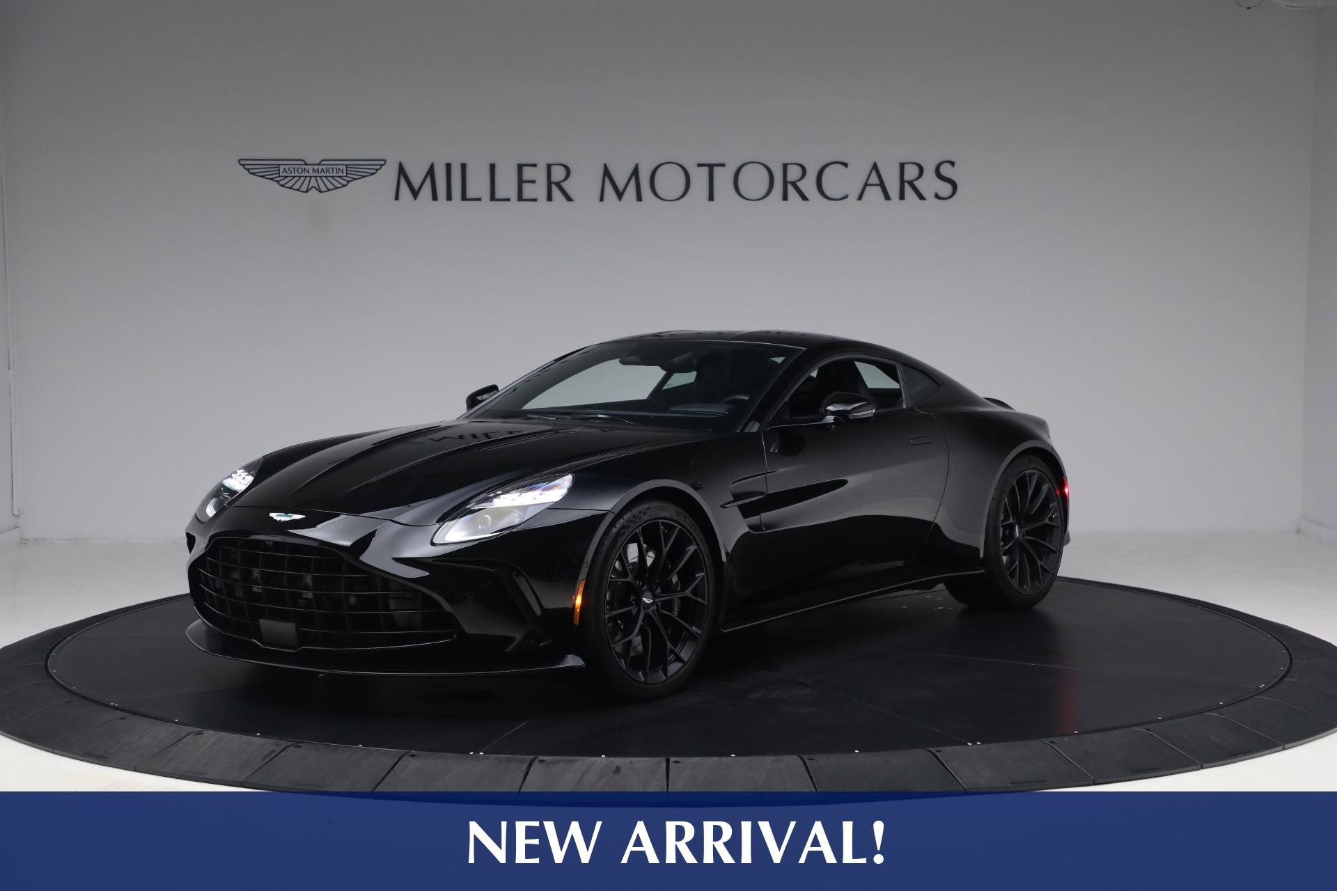 Used 2025 Aston Martin V8 Vantage Coupe RWD image 1