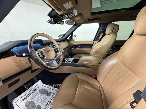 Certified 2024 Land Rover Range Rover SE image 13