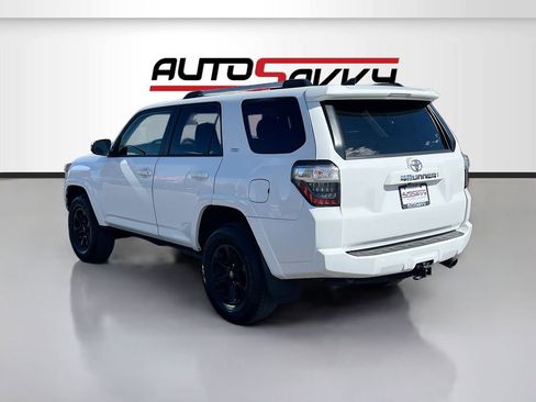 Used 2024 Toyota 4Runner SR5 Premium w/ Moonroof Package AWD/4WD image 5
