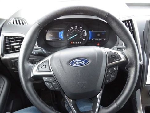 Certified 2024 Ford Edge SEL image 23