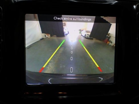 Used 2018 Jeep Compass Latitude w/ Popular Equipment Group image 24