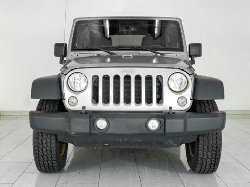 Used 2017 Jeep Wrangler Unlimited Sport w/ Quick Order Package 24S AWD/4WD image 3