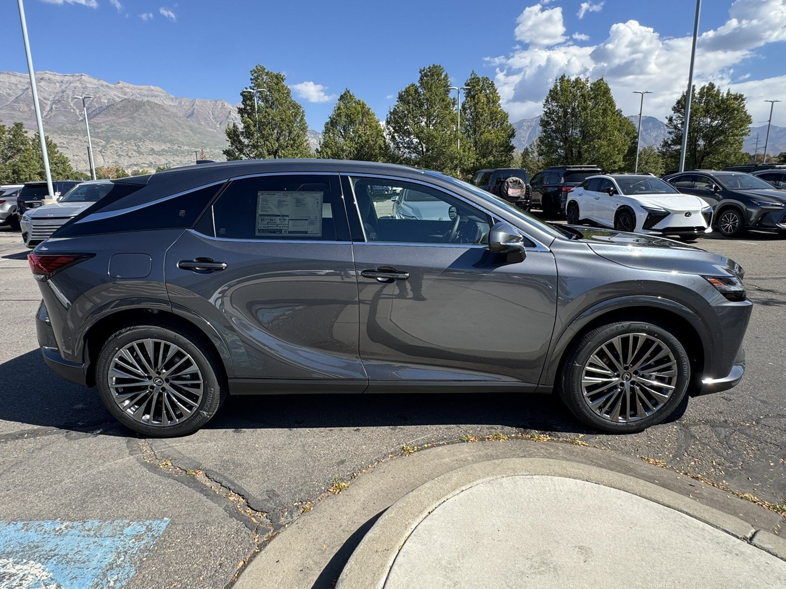 New 2026 Lexus RX 450h AWD w/ Convenience Package image 8