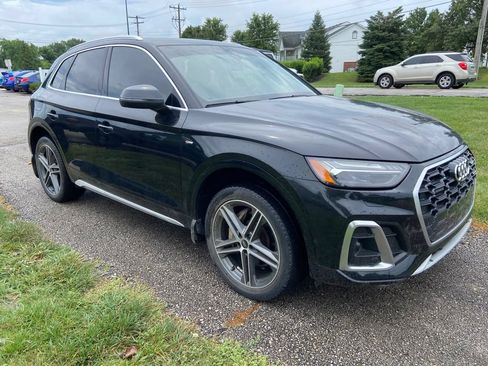 Used 2021 Audi Q5 e Prestige w/ Prestige Package AWD/4WD image 7