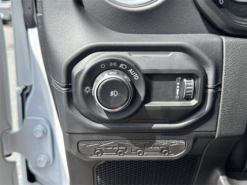 New 2025 Jeep Wrangler Sahara image 25