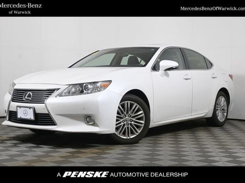 Used 2014 Lexus ES 350 w/ Luxury Package FWD image 1