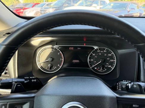 Used 2026 Nissan Rogue SV FWD image 39