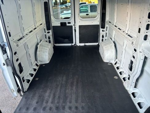 Used 2023 RAM ProMaster 2500 image 13
