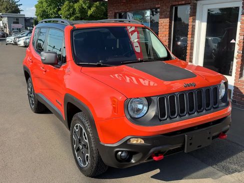 Used 2016 Jeep Renegade Trailhawk AWD/4WD image 13
