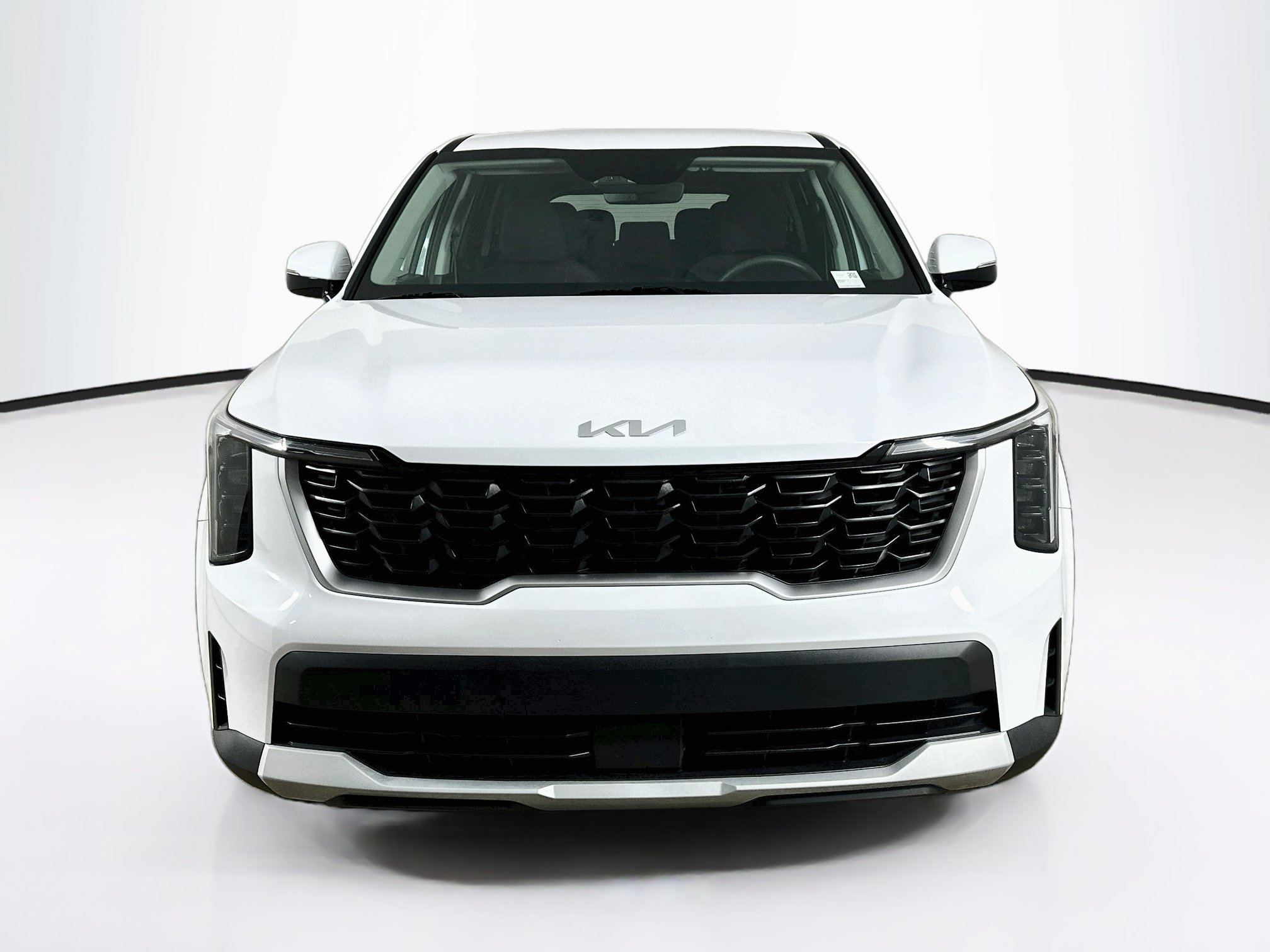 Used 2025 Kia Sorento LX FWD image 2