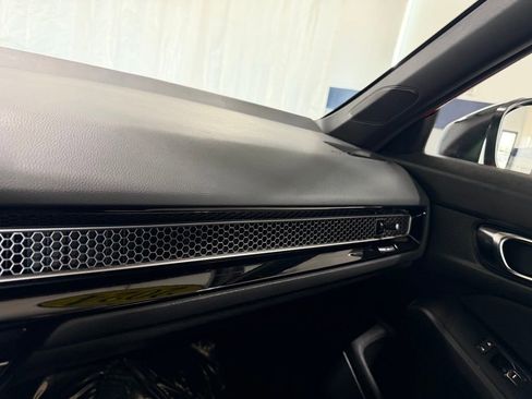 Used 2024 Honda Civic Sport image 25