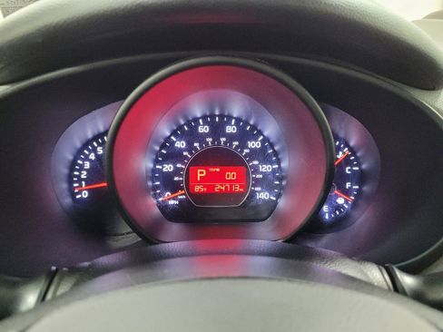 Used 2019 Kia Soul w/ Convenience Package FWD image 23