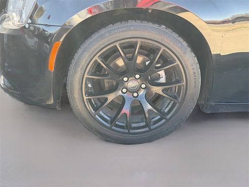 Used 2022 Chrysler 300 Touring w/ Sport Appearance Package image 29
