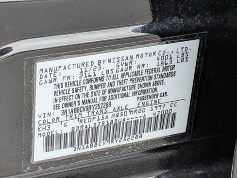 Used 2024 Nissan Sentra SV FWD image 28