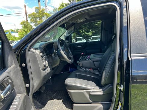 Used 2020 Chevrolet Silverado 2500 Custom w/ Custom Value Package AWD/4WD image 5