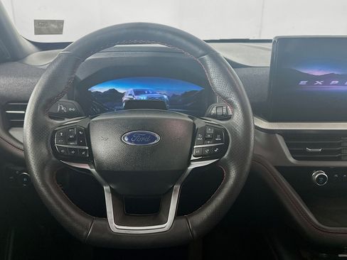 Used 2025 Ford Explorer ST-Line w/ ST-Line Street Pack image 18