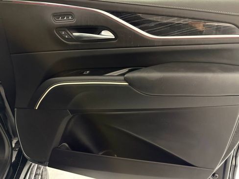 Used 2023 Cadillac Escalade ESV Sport image 43