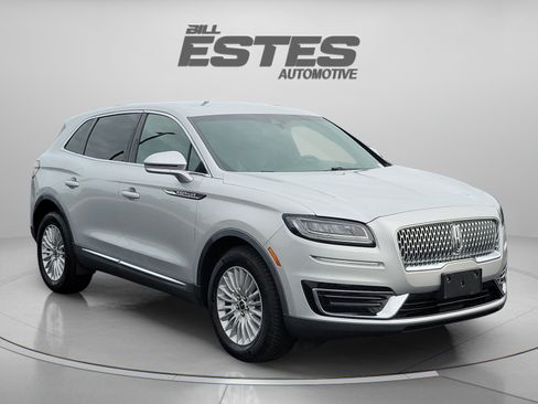 Used 2019 Lincoln Nautilus Premier AWD/4WD image 5
