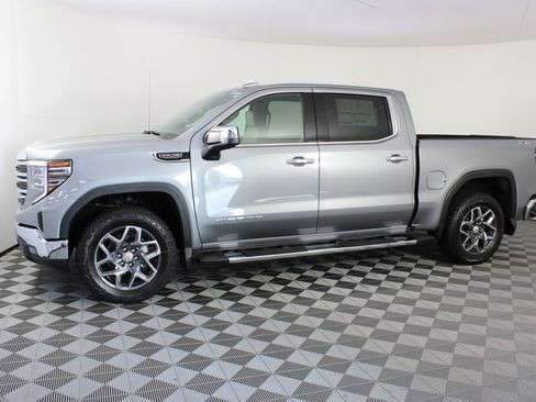New 2026 GMC Sierra 1500 SLT AWD/4WD image 2