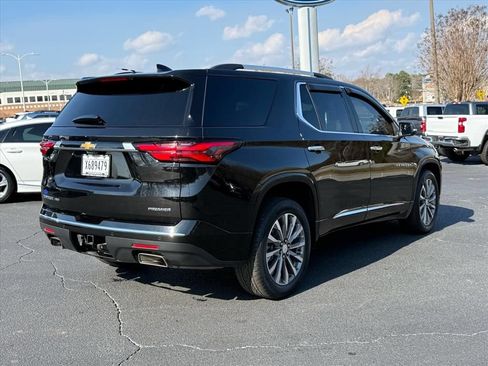 Used 2023 Chevrolet Traverse Premier AWD/4WD image 4