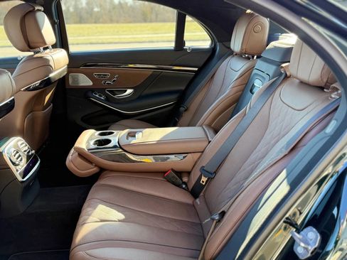 Used 2019 Mercedes-Benz S 560 4MATIC Sedan image 17