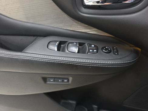 Used 2016 Nissan Murano SL w/ SL Technology Package AWD/4WD image 32