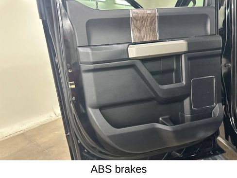 Used 2017 Ford F250 Lariat w/ Chrome Package AWD/4WD image 33