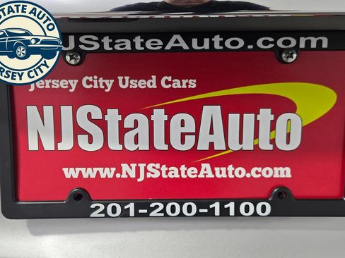 Used 2018 Mercedes-Benz E 300 4MATIC w/ Premium 3 Package (Q03) image 30