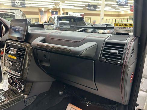 Used 2017 Mercedes-Benz G 63 AMG 4MATIC image 40