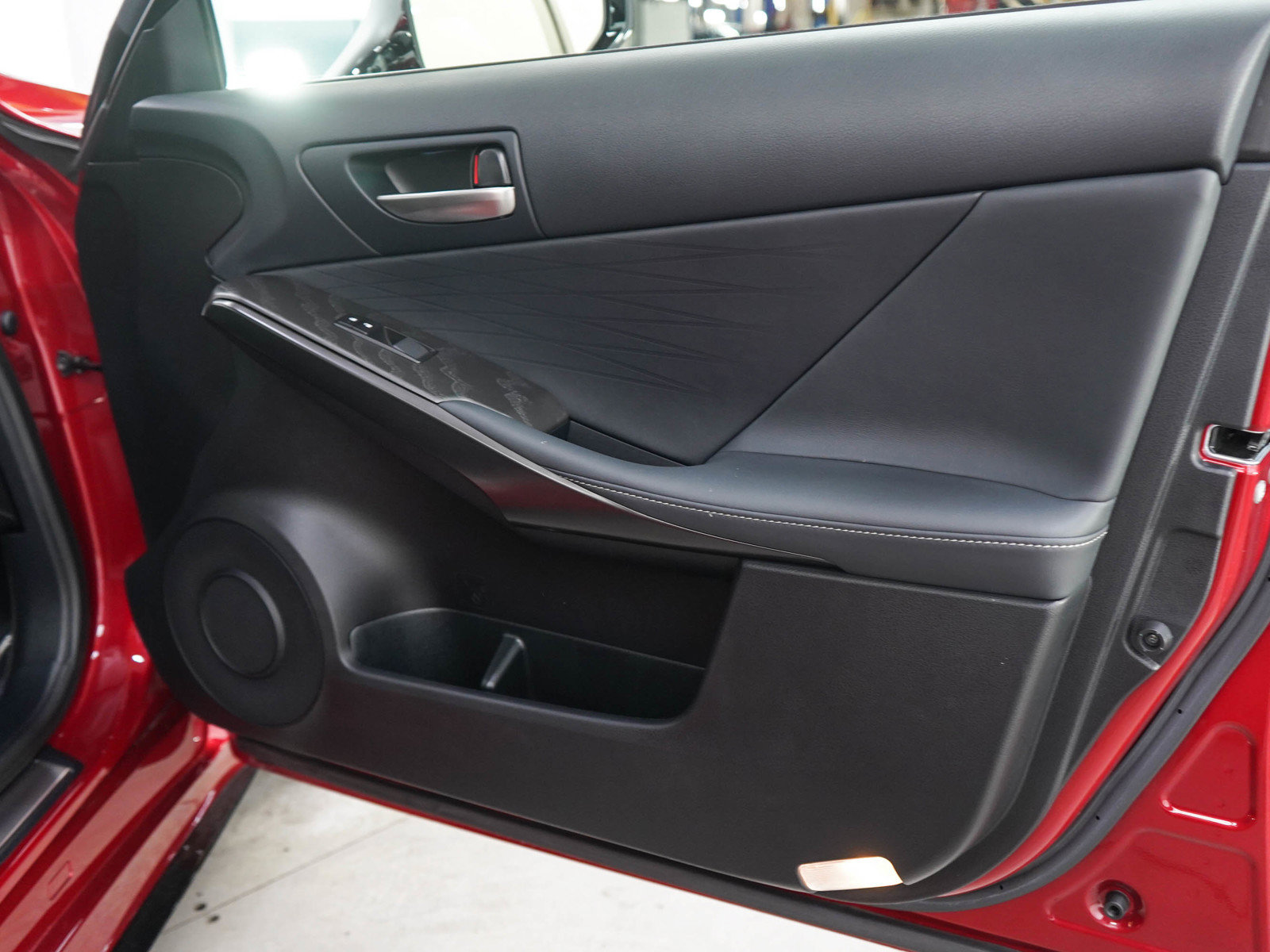 Used 2022 Lexus IS 350 F Sport w/ Dynamic Handling Package AWD/4WD image 9